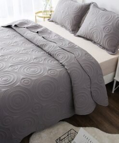 Bedspread / Quilt